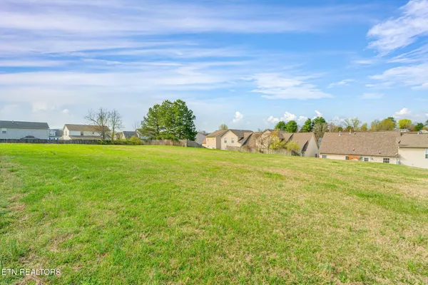 $575,000 | 7905 Brickyard Road, Powell, TN 37849