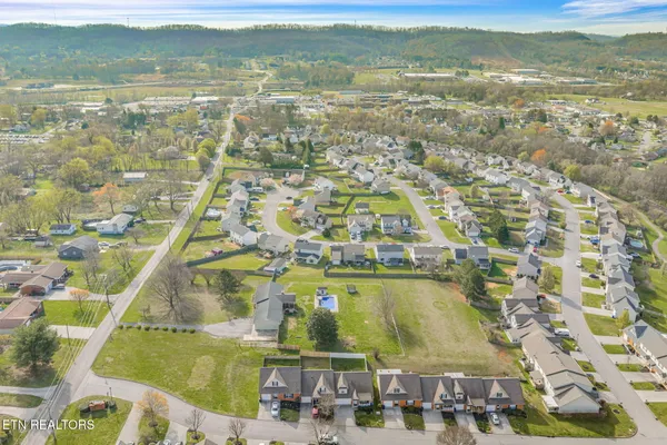 $575,000 | 7905 Brickyard Road, Powell, TN 37849