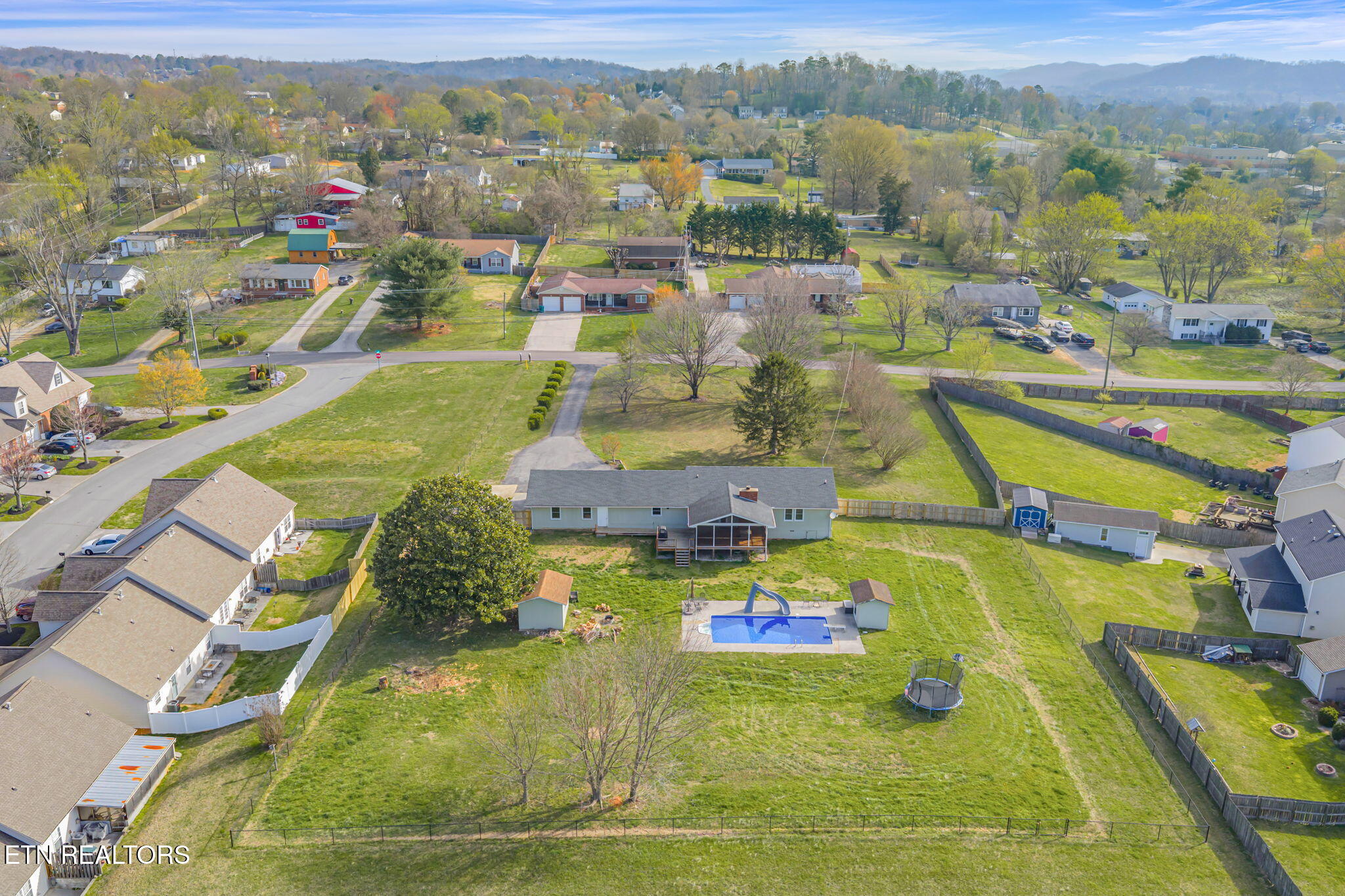 7905 Brickyard Road Powell, TN 37849 - Photo 53 of 55 53-web-or-mls-7905 Brickyard Road-52