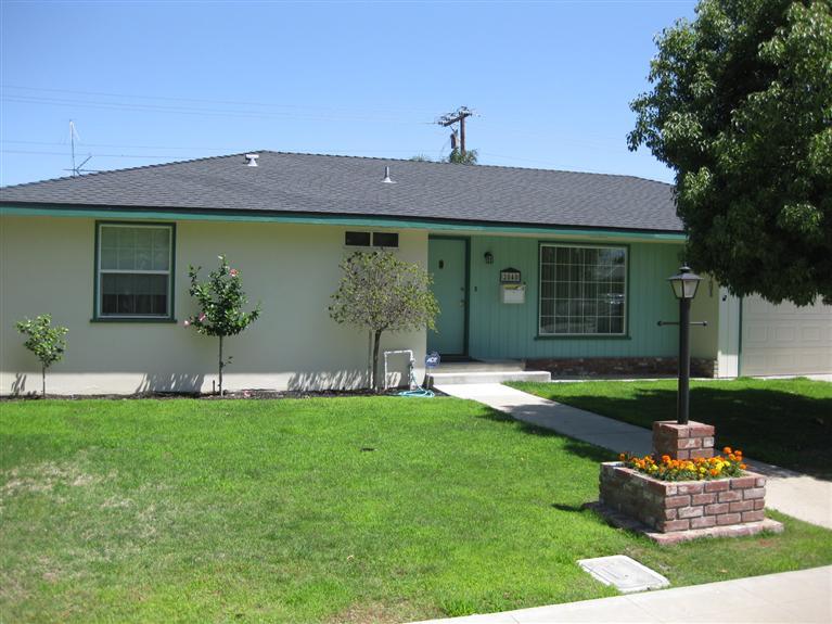 2040 Cypress Street Selma, CA 93662 - Photo 5 of 32