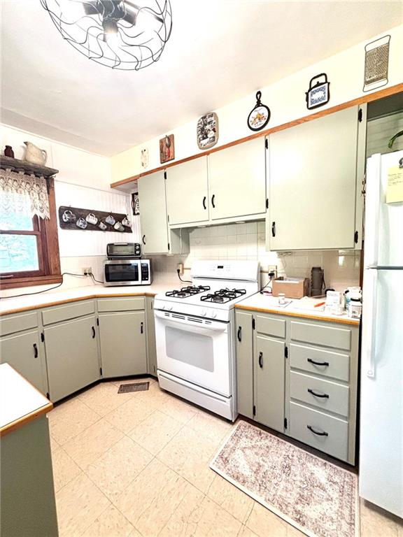 1033 East 1800th Road Lawrence, KS 66046 - Photo 6 of 61