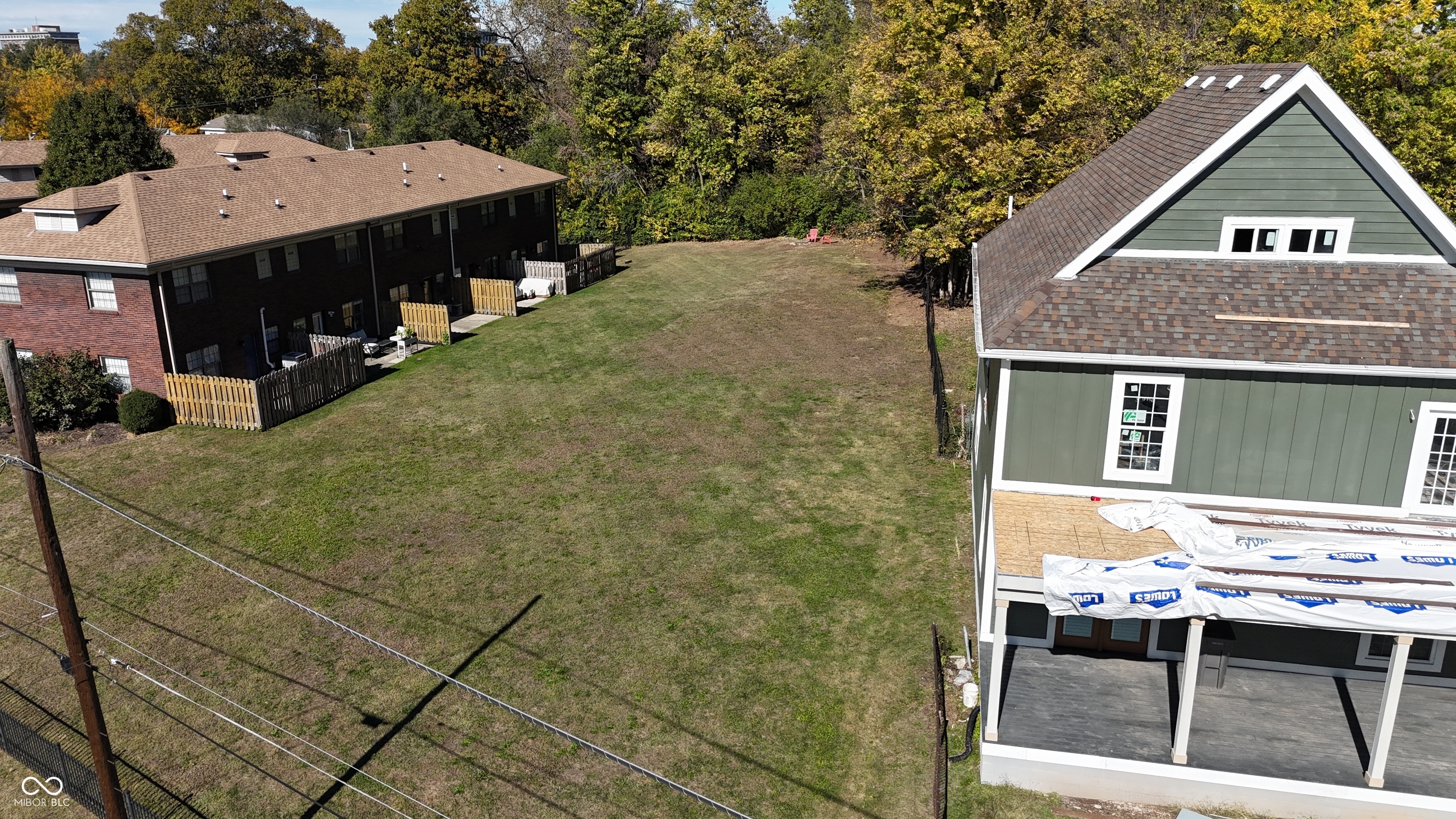 532 Sutherland Avenue Indianapolis, IN 46205 - Photo 2 of 5