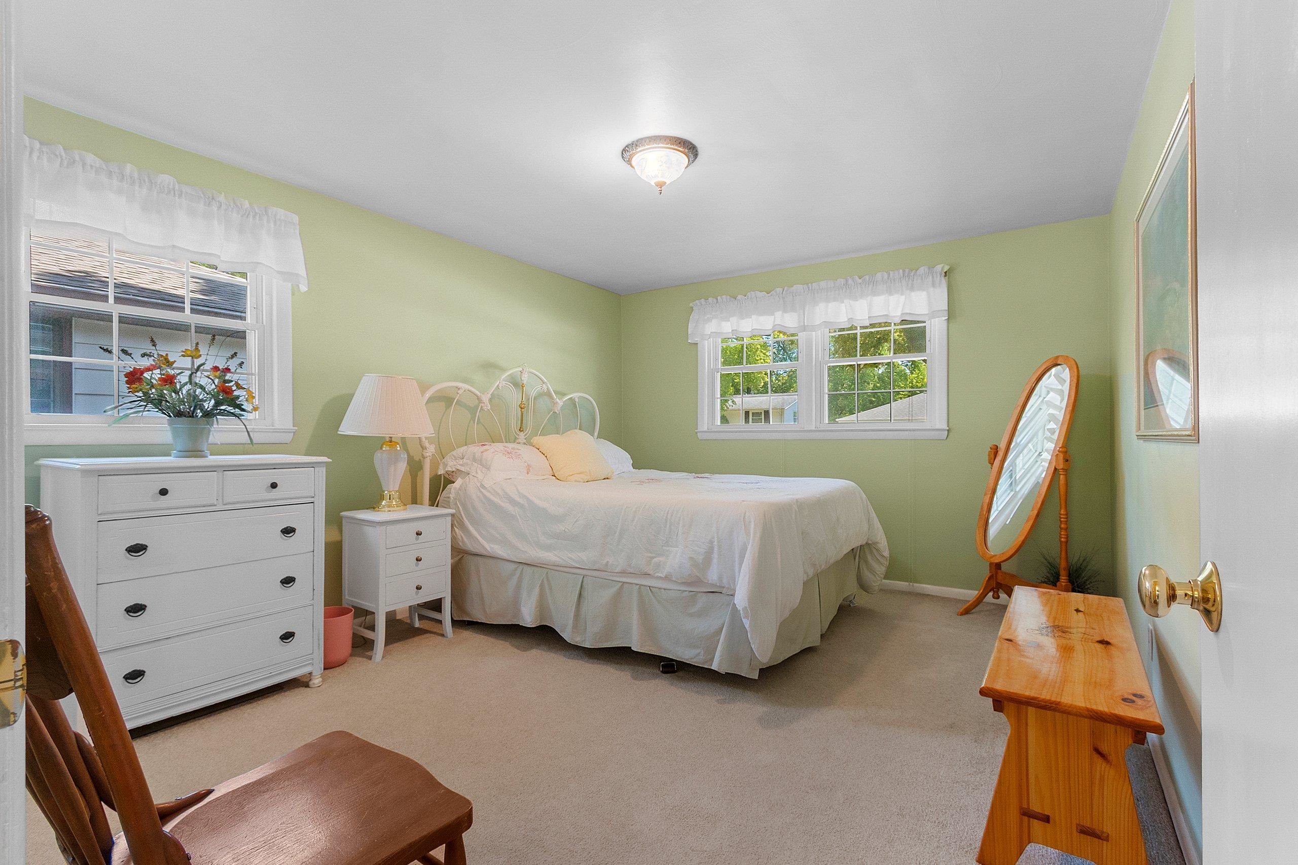 1430 Oak Ridge Drive Green Bay, WI 54304 - Photo 35 of 44