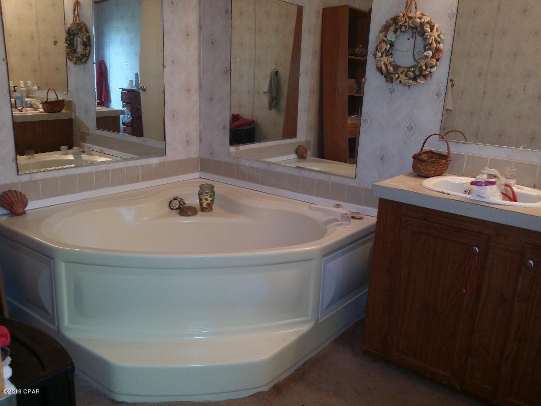 10416 Western Road Fountain, FL 32438 - Photo 11 of 13 Gallery Image 11