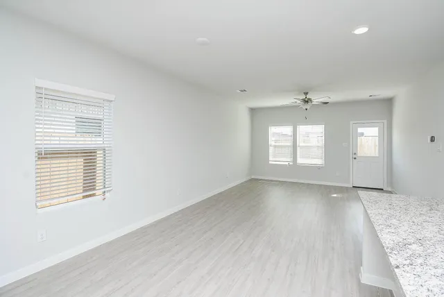 $2,400 | 5722 Quest Valley Drive, Katy, TX 77493