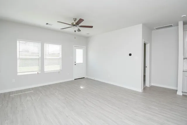 $2,400 | 5722 Quest Valley Drive, Katy, TX 77493