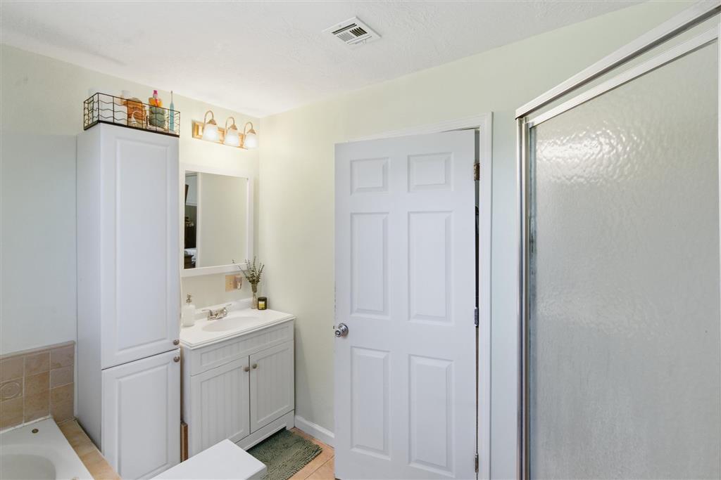 1032 Birdnest Road Lake Charles, LA 70611 - Photo 15 of 33