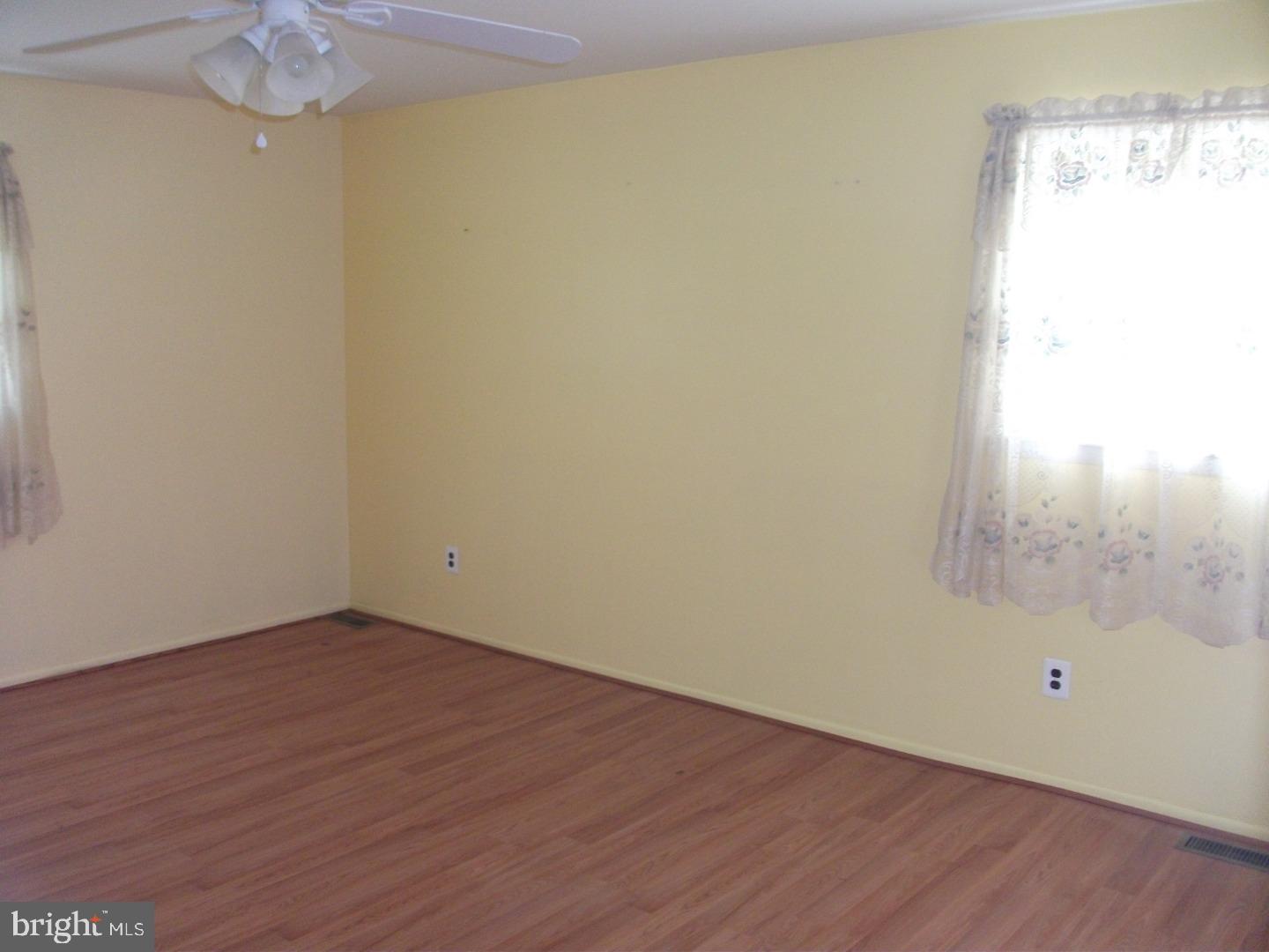 8214 Stow Road Pennsauken, NJ 08110 - Photo 7 of 16 Gallery Image 7