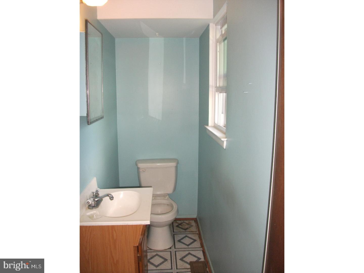 8214 Stow Road Pennsauken, NJ 08110 - Photo 10 of 16 Gallery Image 10