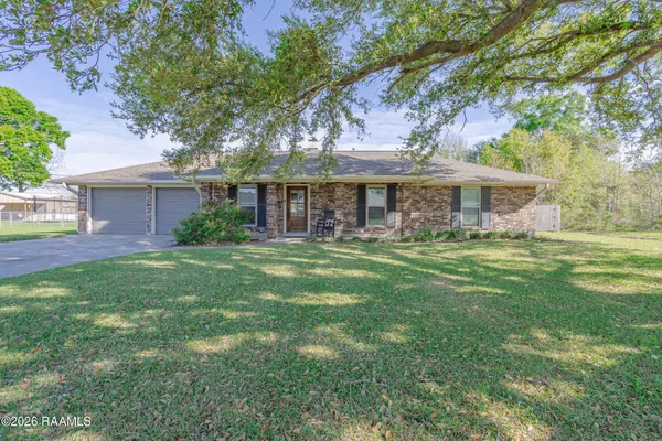 $260,000 | 917 East Butler Street, Rayne, LA 70578