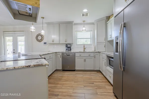 $260,000 | 917 East Butler Street, Rayne, LA 70578