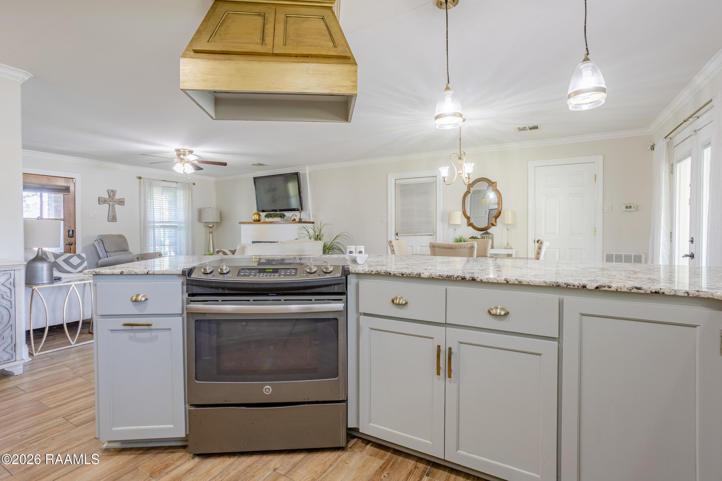 917 East Butler Street Rayne, LA 70578 - Photo 12 of 23 917 e butler-11