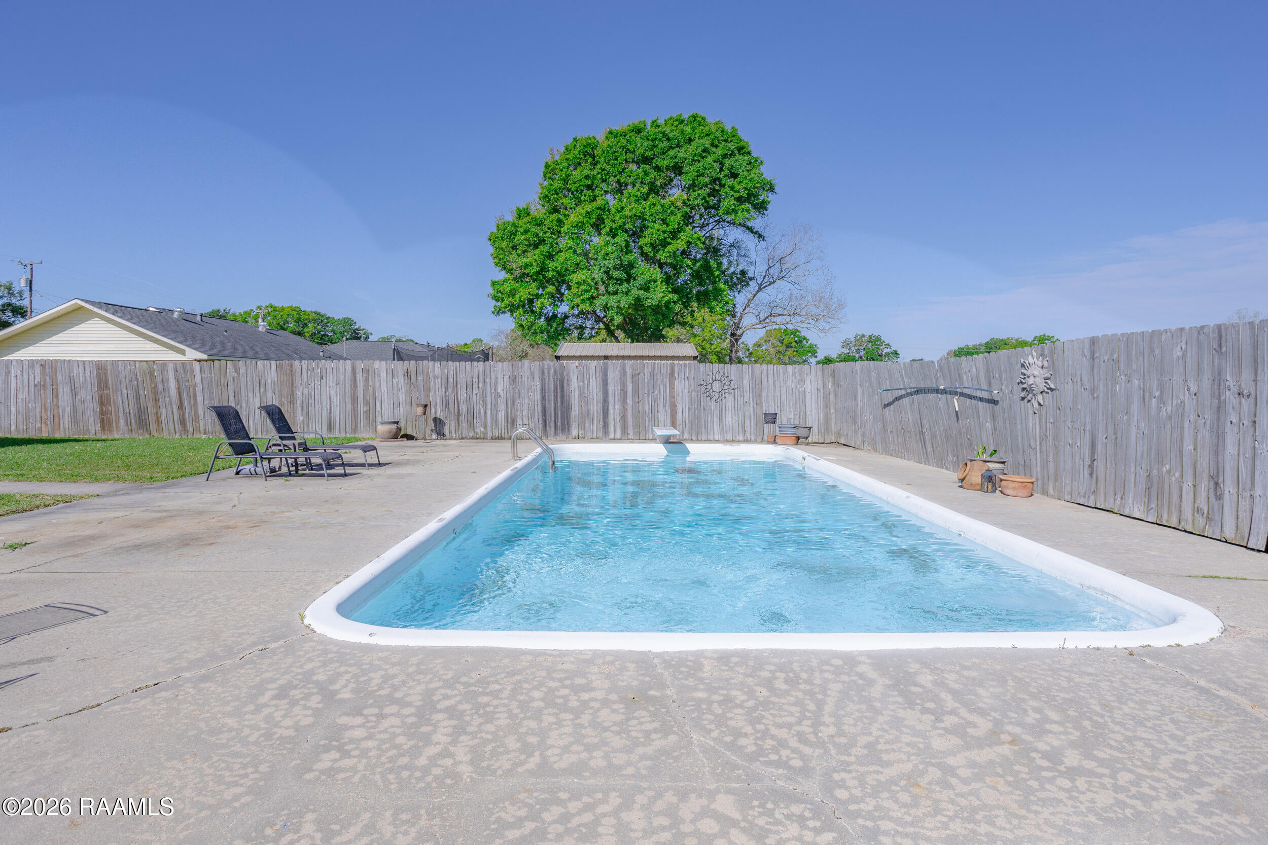 917 East Butler Street Rayne, LA 70578 - Photo 8 of 23 917 e butler-23