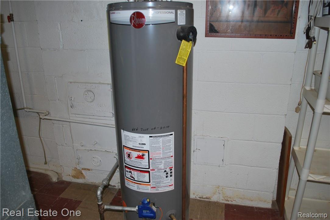 216 North Gulley Road Dearborn, MI 48128 - Photo 58 of 64 Updated Hot Water Tank