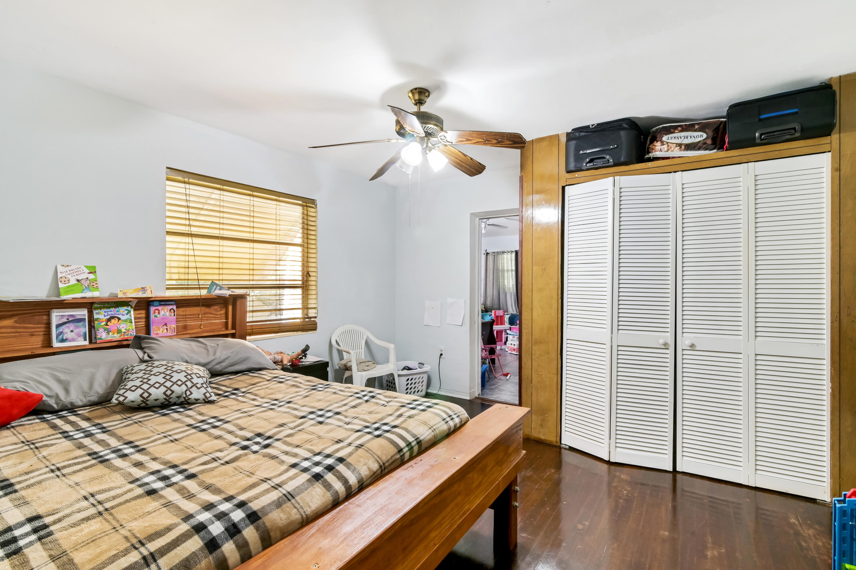 3367 Gulfstream Road Palm Springs, FL 33461 - Photo 11 of 14 11_Bed Room_02