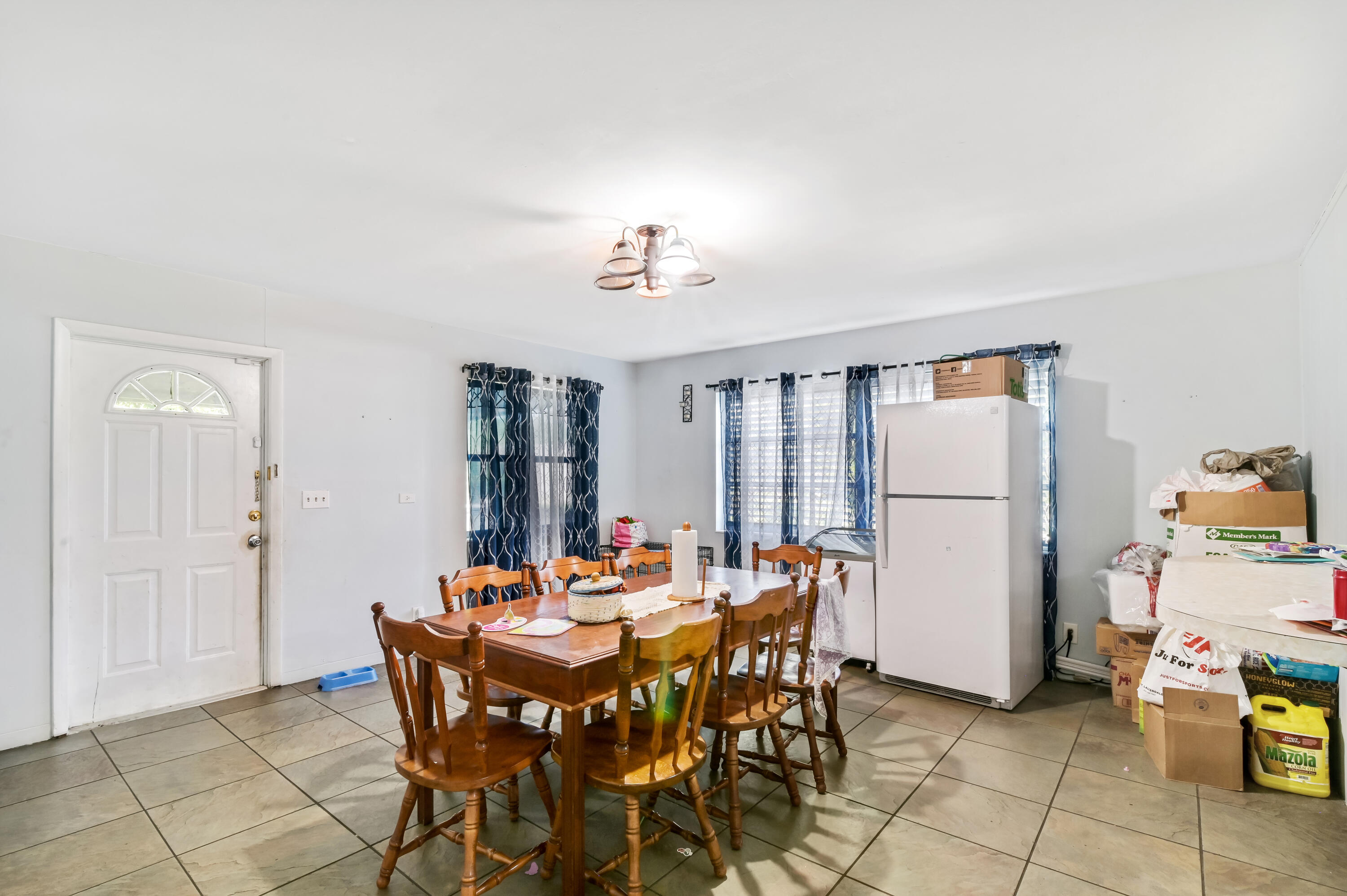 3367 Gulfstream Road Palm Springs, FL 33461 - Photo 8 of 14 08_Dining_01