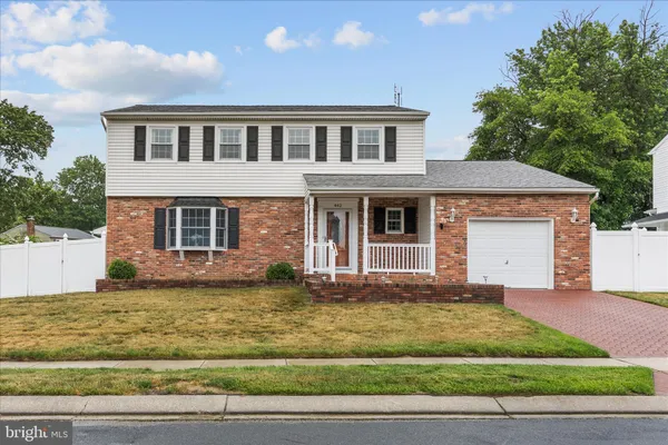$569,000 | 442 Williamstowne Court, Glen Burnie, MD 21061
