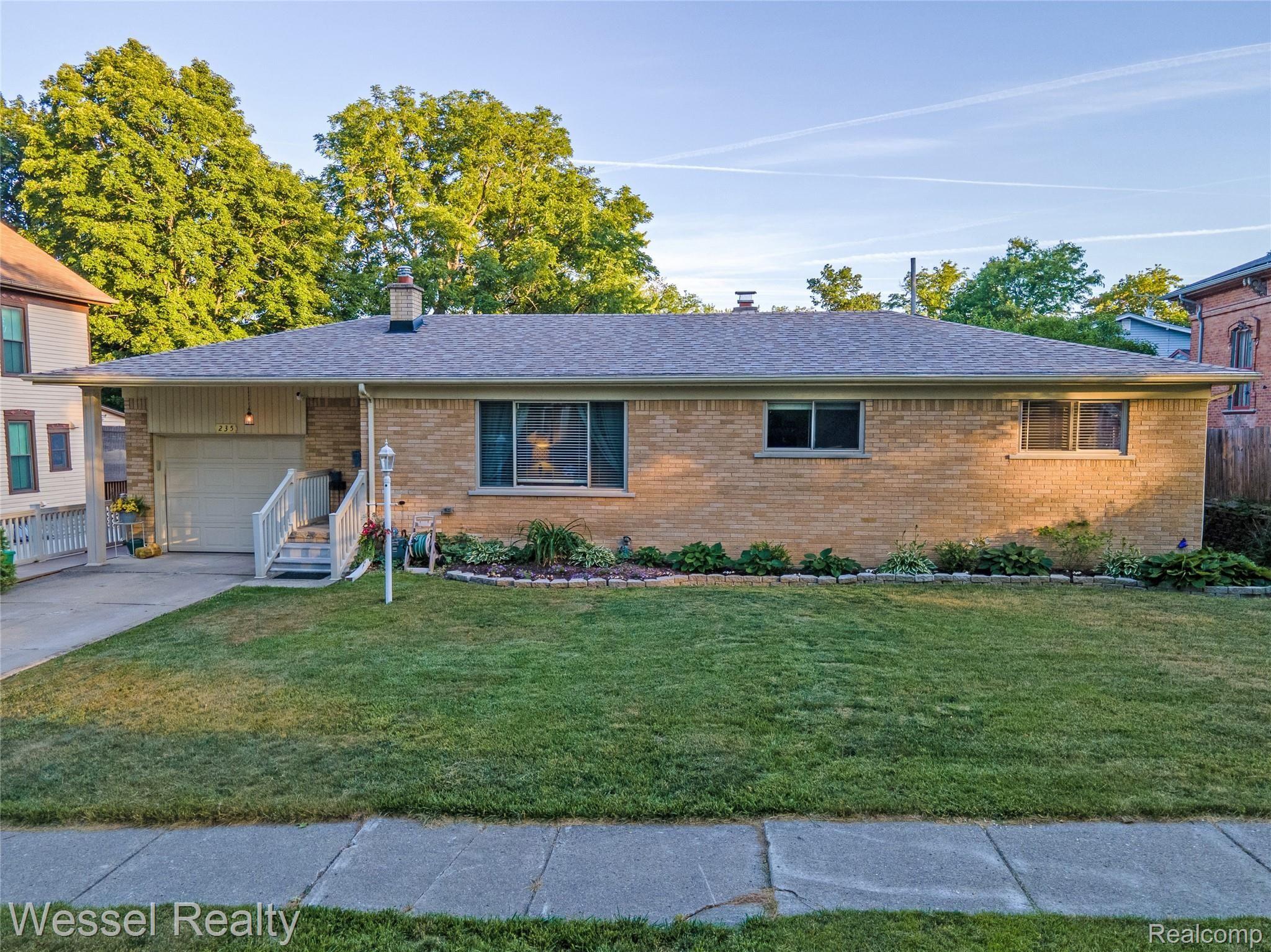 235 Pleasant Street Romeo, MI 48065 - Photo 1 of 36 Pleasant-702.jpg