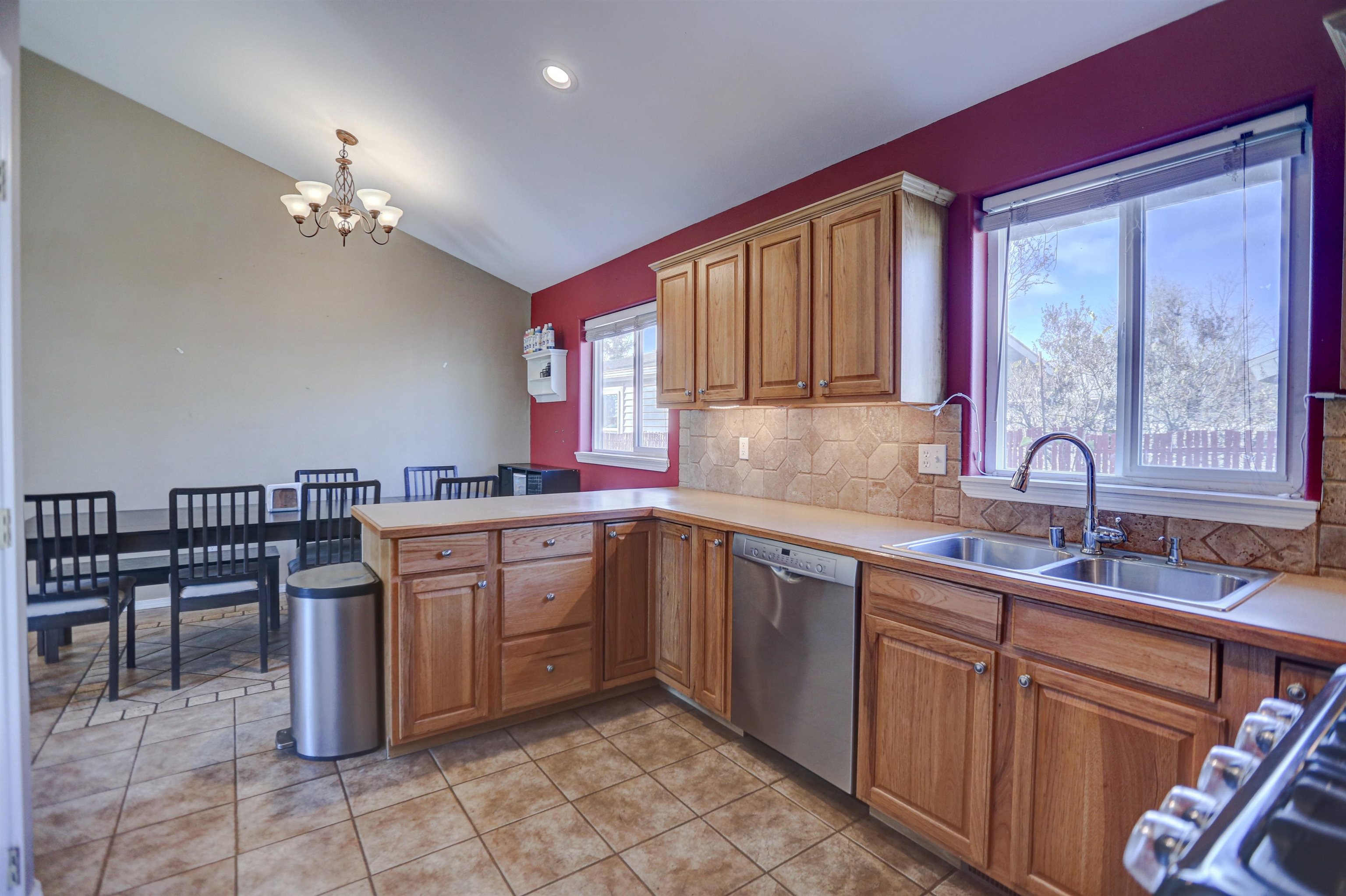 3005 North Carnahan Road Spokane, WA 99217 - Photo 15 of 36