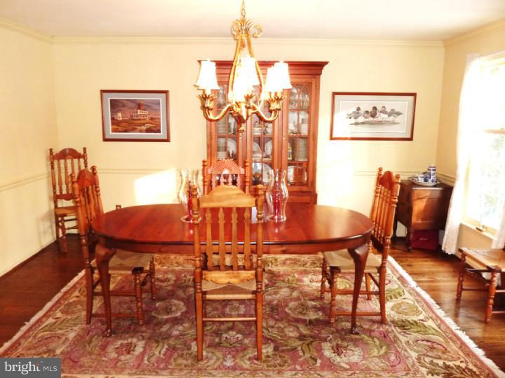 40 Bortons Road Medford, NJ 08055 - Photo 2 of 12 Dining Room