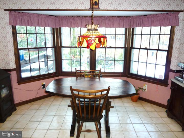 40 Bortons Road Medford, NJ 08055 - Photo 6 of 12 Breakfast Room