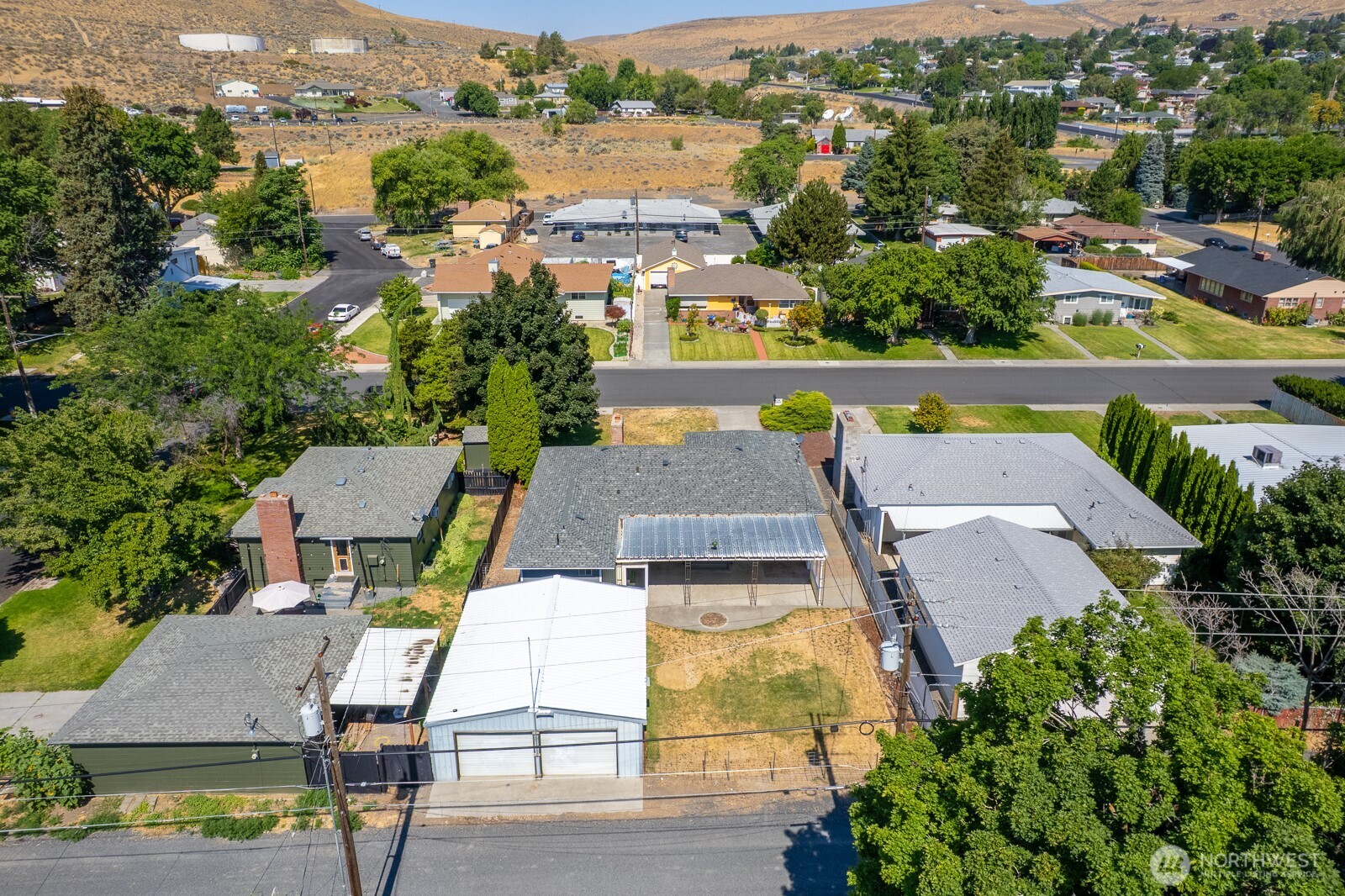 36 F Street Southwest Ephrata, WA 98823 - Photo 3 of 39