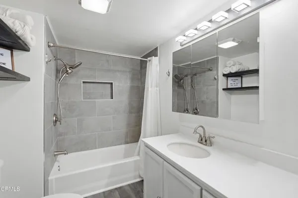 $689,000 | 450 West Dryden Street, Unit 303, Glendale, CA 91202