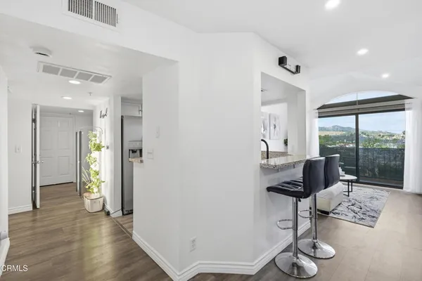 $689,000 | 450 West Dryden Street, Unit 303, Glendale, CA 91202