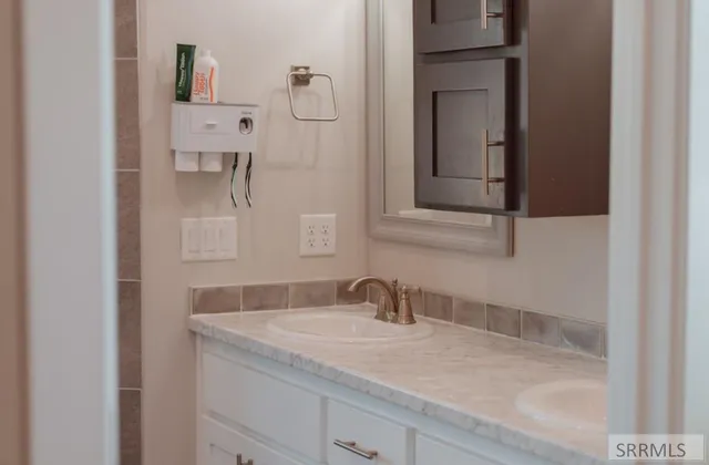 $649,000 | 765 North 600 East, Firth, ID 83236