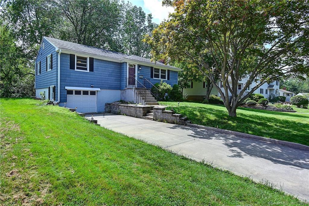 Welcome to 42 Northbrick Lane Wethersfield