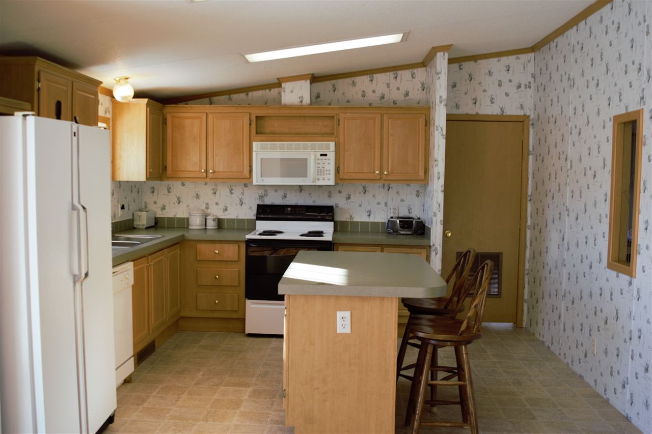 148 Riverside Avenue Lunenburg, VT 05906 - Photo 2 of 21