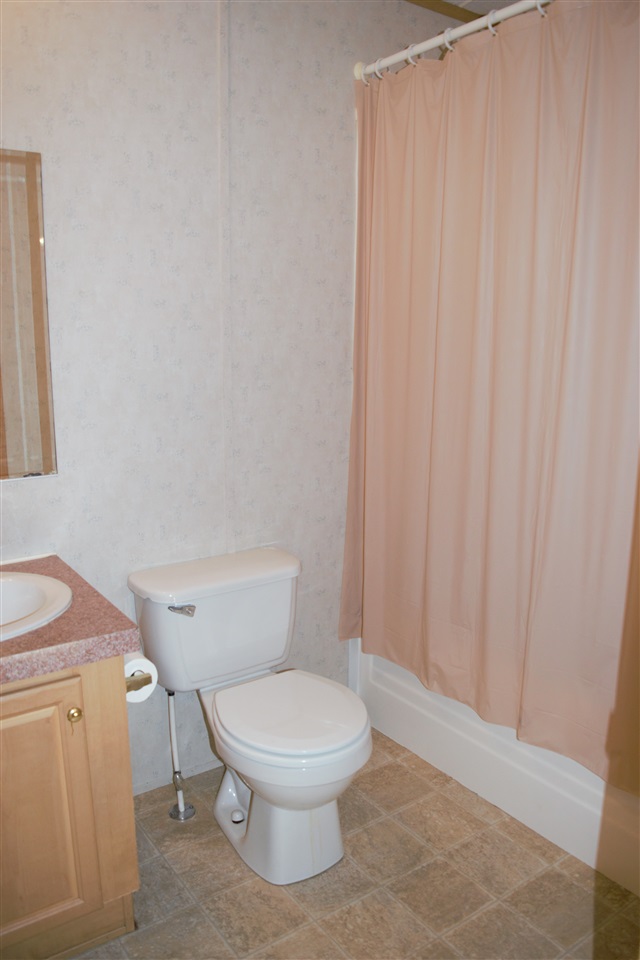 148 Riverside Avenue Lunenburg, VT 05906 - Photo 15 of 21