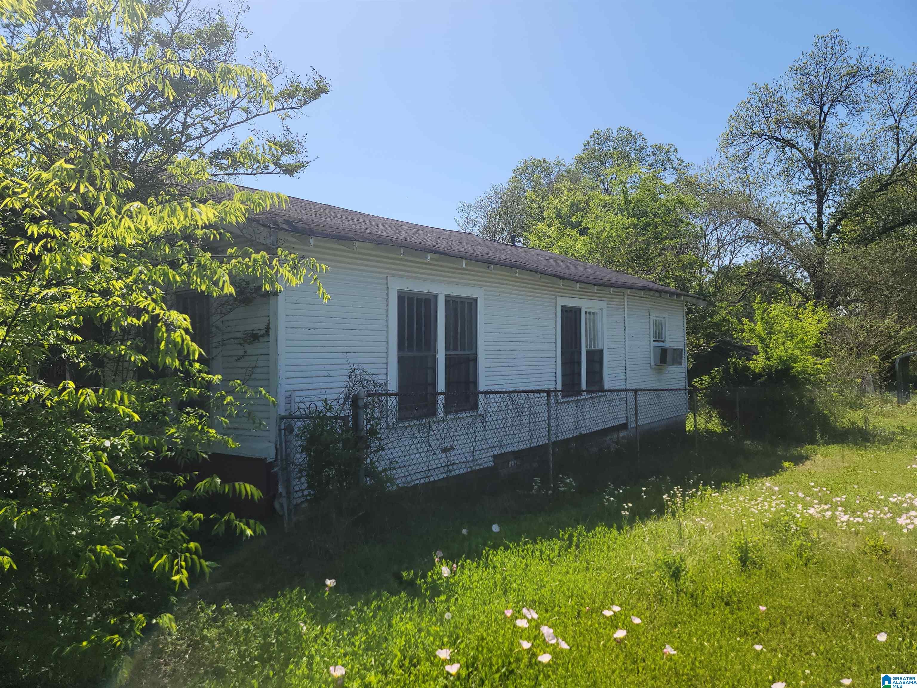 1304 Avenue R Birmingham, AL 35218 - Photo 10 of 37