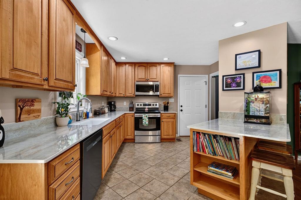 931 Battery Road Waynesboro, VA 22980 - Photo 4 of 62