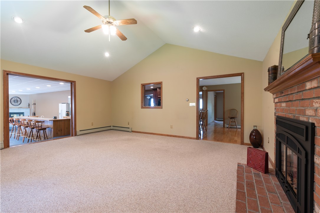 212 Tara Lane Woonsocket, RI 02895 - Photo 13 of 37 Gallery Image 13