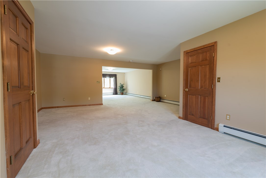212 Tara Lane Woonsocket, RI 02895 - Photo 34 of 37 Gallery Image 34