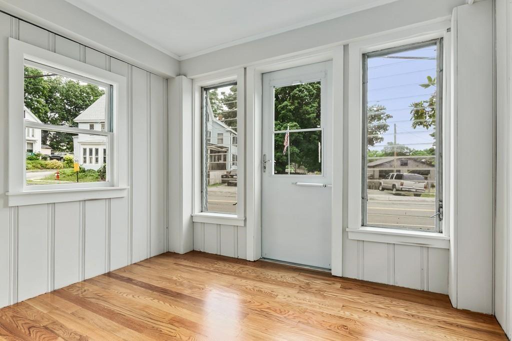 20 Whitehall Road Amesbury, MA 01913 - Photo 3 of 29 Gallery Image 3