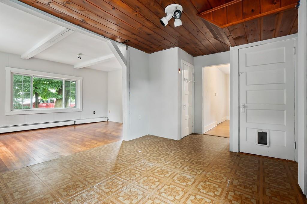 20 Whitehall Road Amesbury, MA 01913 - Photo 10 of 29 Gallery Image 10