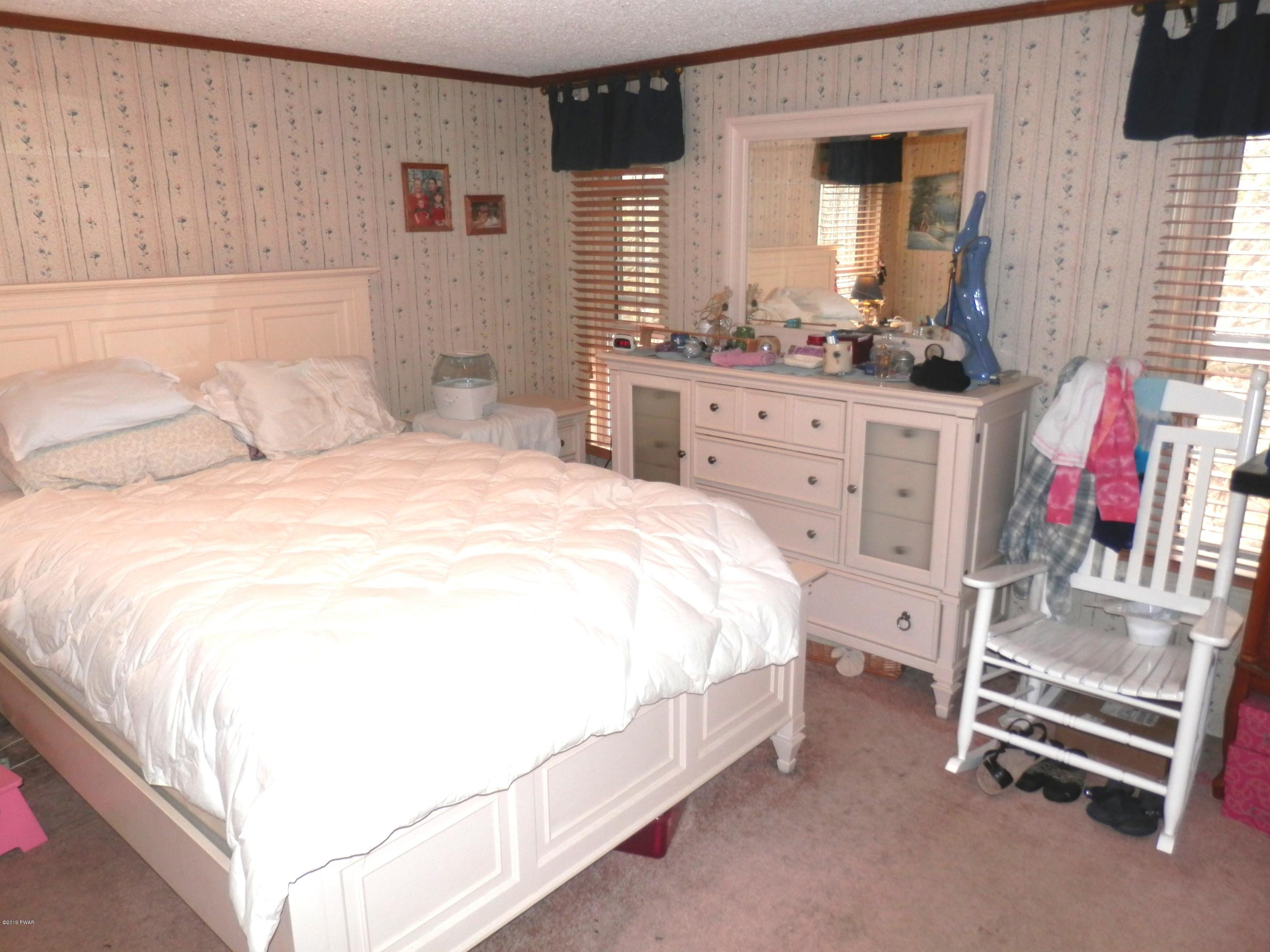135 Prompton Road Honesdale, PA 18431 - Photo 16 of 37 MASTER BEDROOM