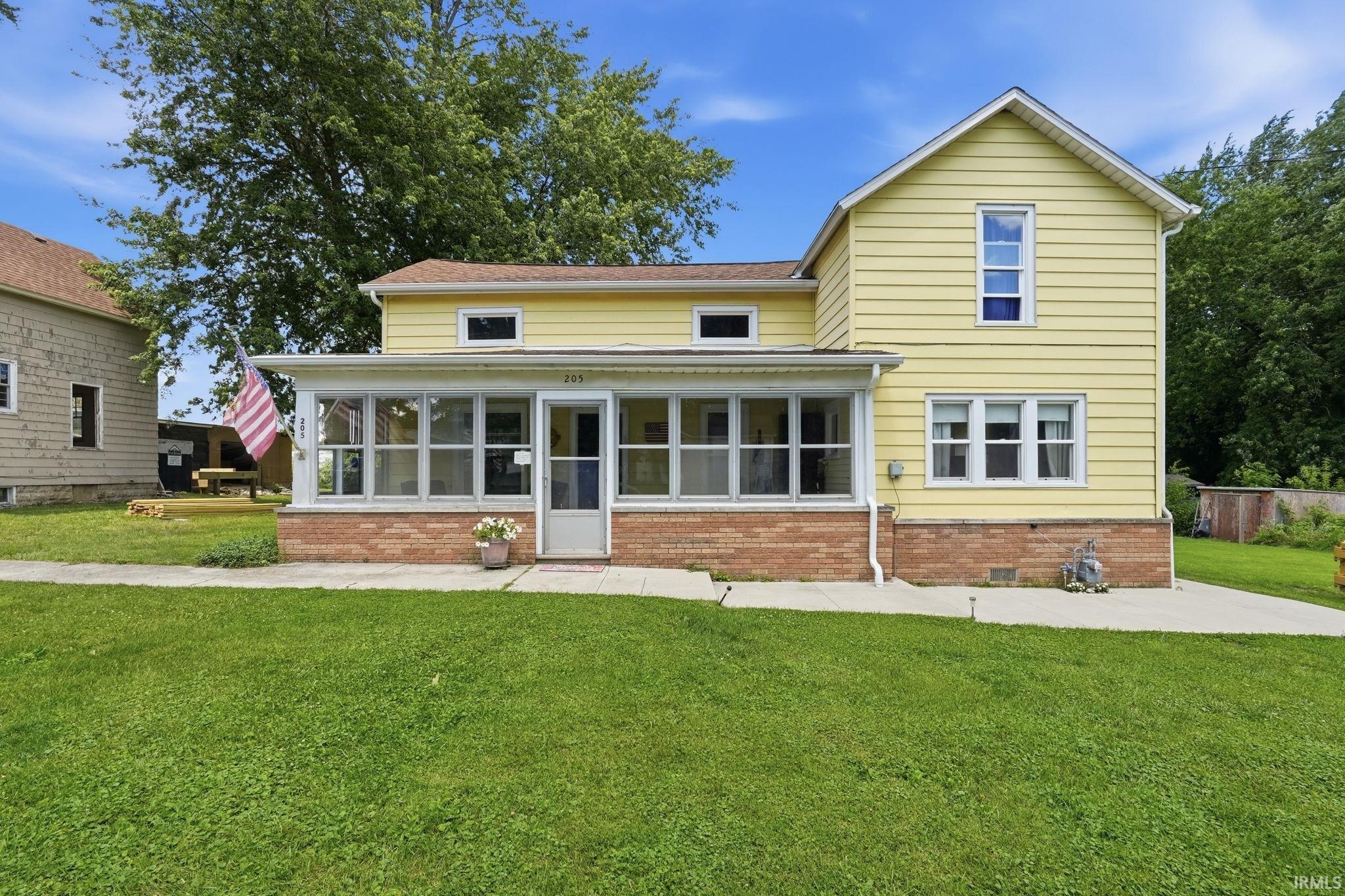 205 East Spring Street Etna Green, IN 46524 - Photo 1 of 41