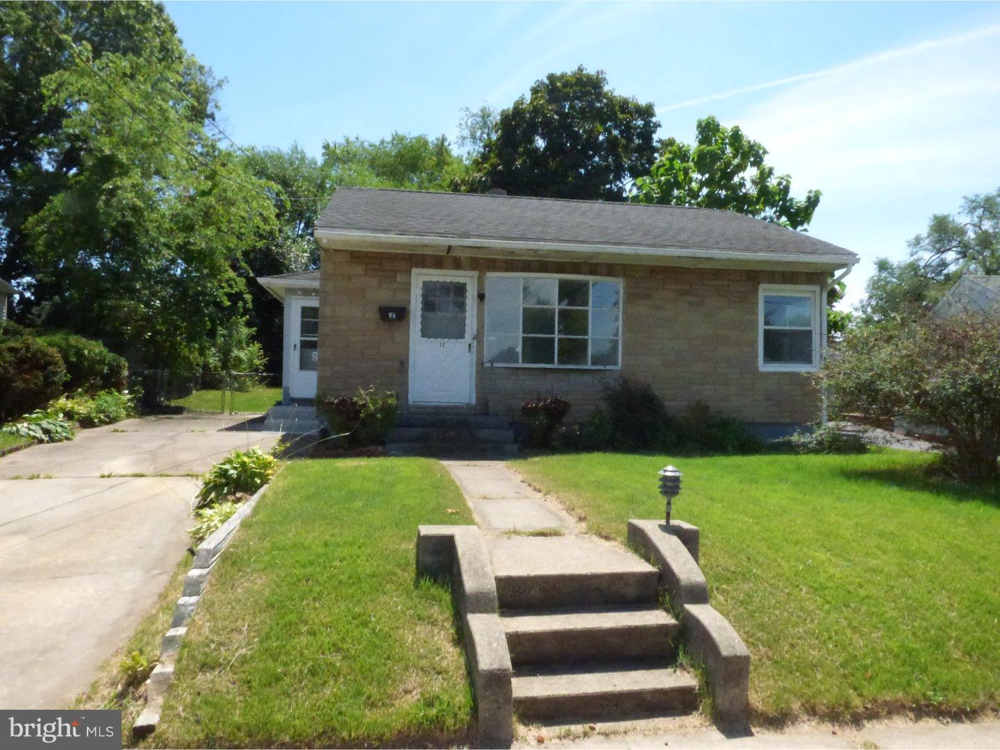 12 Downing Road Ewing, NJ 08628 - Photo 3 of 20