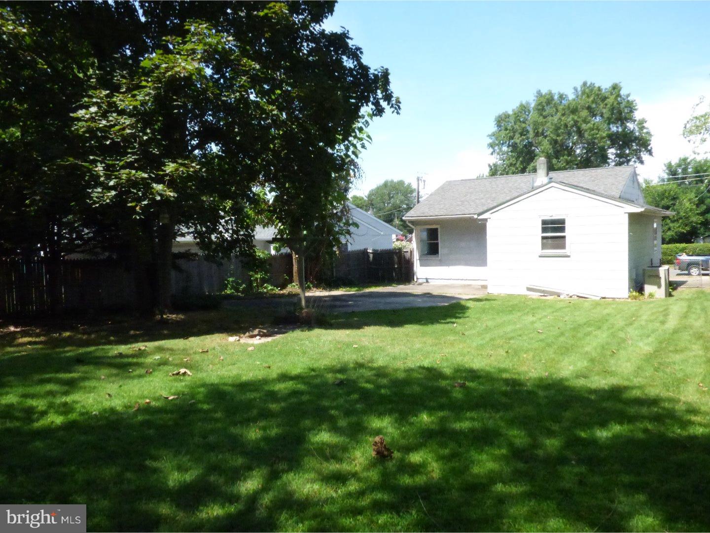 12 Downing Road Ewing, NJ 08628 - Photo 5 of 20