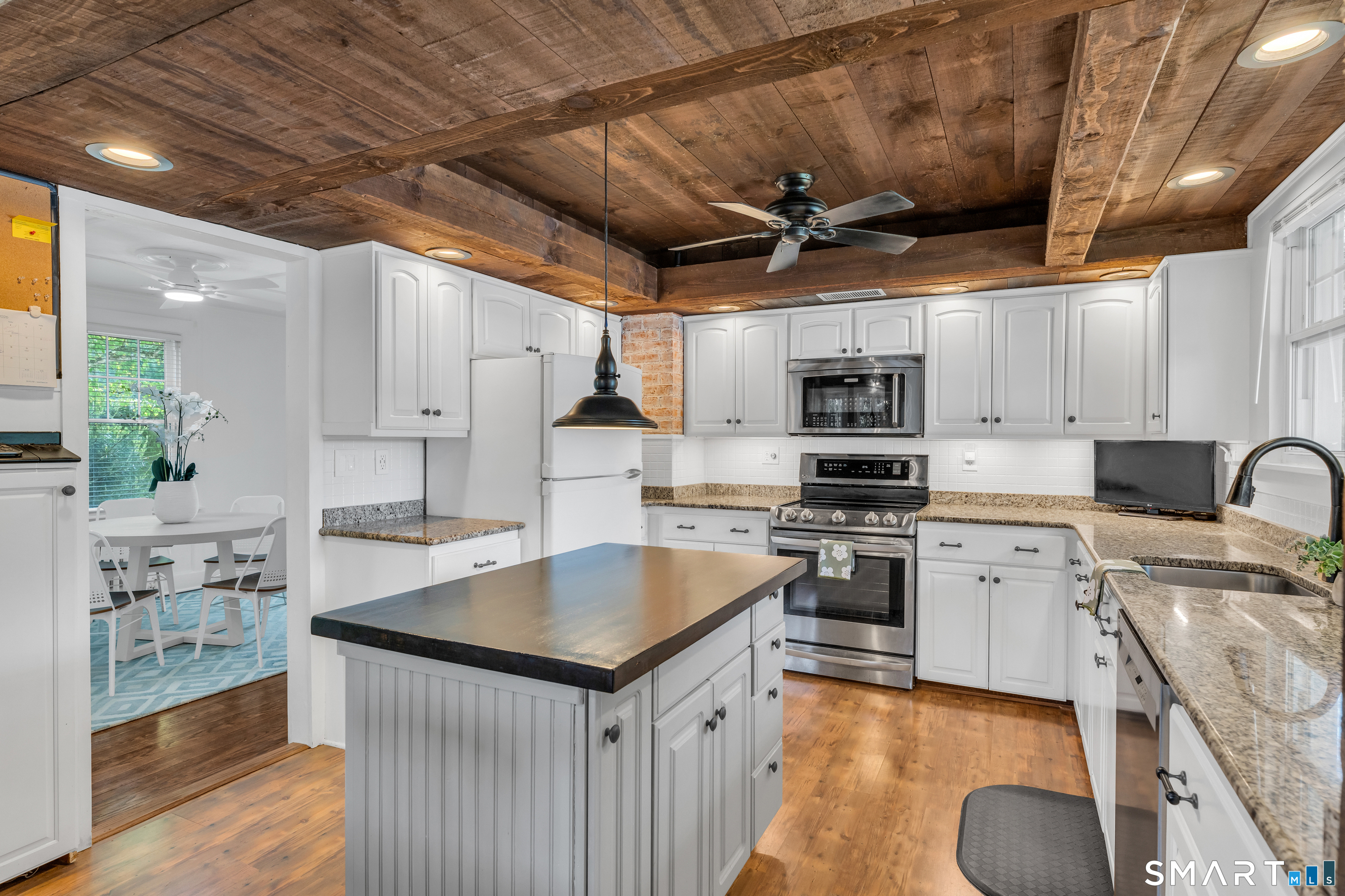 86 East Wharf Road Madison, CT 06443 - Photo 20 of 40
