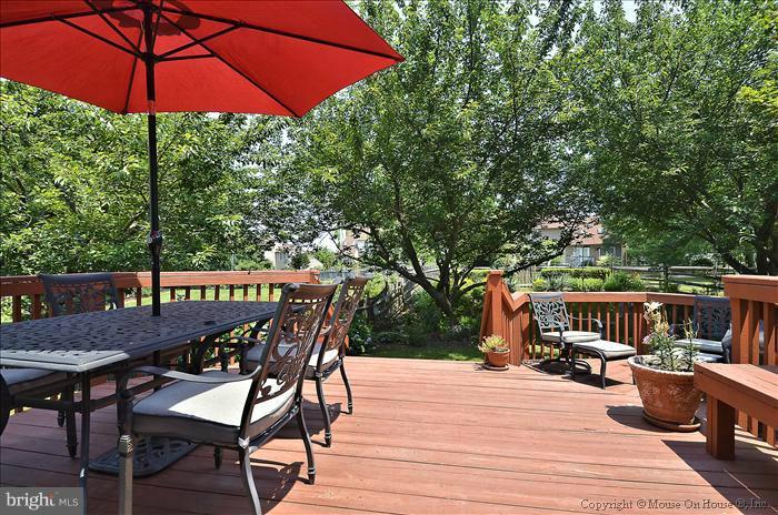 18813 Falling Star Road Germantown, MD 20874 - Photo 18 of 29 Exterior (General)