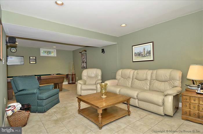18813 Falling Star Road Germantown, MD 20874 - Photo 23 of 29 Basement