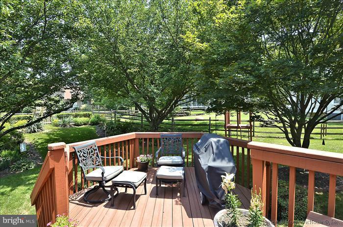 18813 Falling Star Road Germantown, MD 20874 - Photo 27 of 29 Exterior (General)