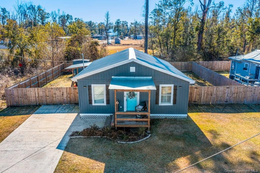 1342 Georgia Road Lake Charles, LA 70611 - Photo 2 of 12 Gallery Image 2