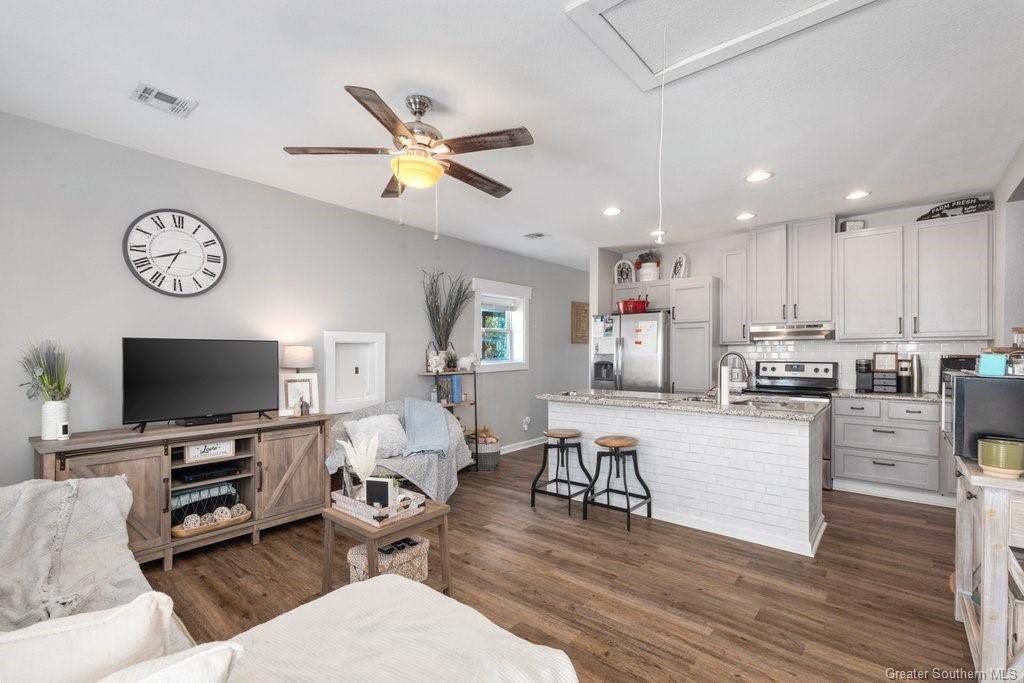 1342 Georgia Road Lake Charles, LA 70611 - Photo 5 of 12 Gallery Image 5