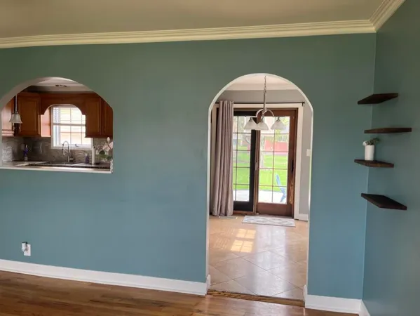 $299,900 | 11423 Delvin Drive, Sterling Heights, MI 48314