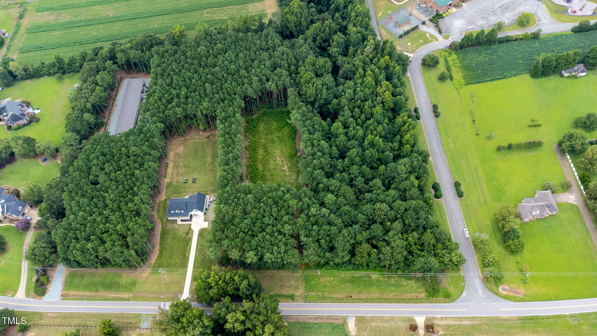 176 Dogeye Road Benson, NC 27504 - Photo 2 of 19 2-web-or-mls-DJI_0780-HDRRE